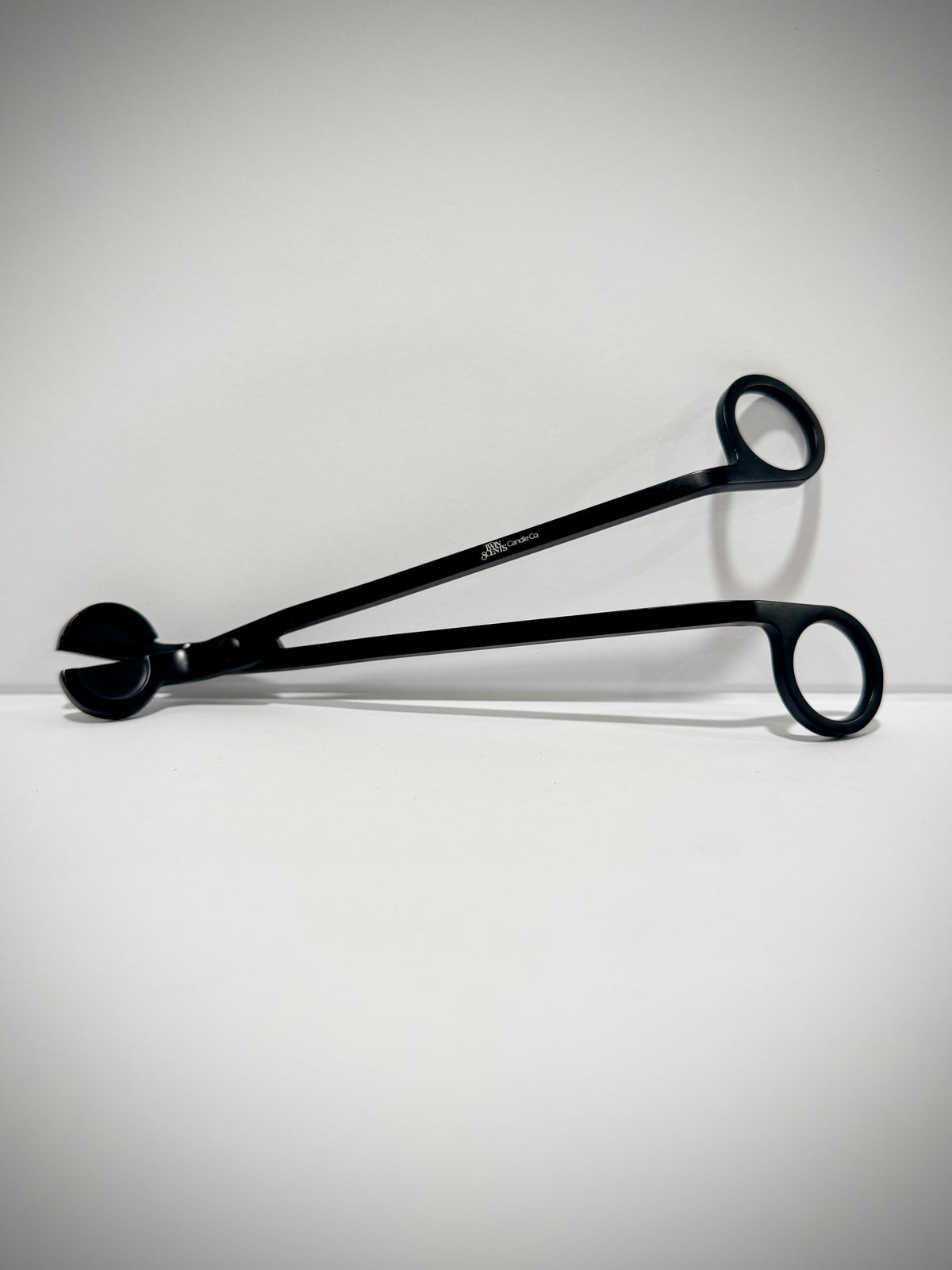 Wick trimmer